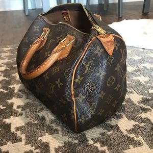 Selling preloved Louis Vuitton Vintage Speedy 25